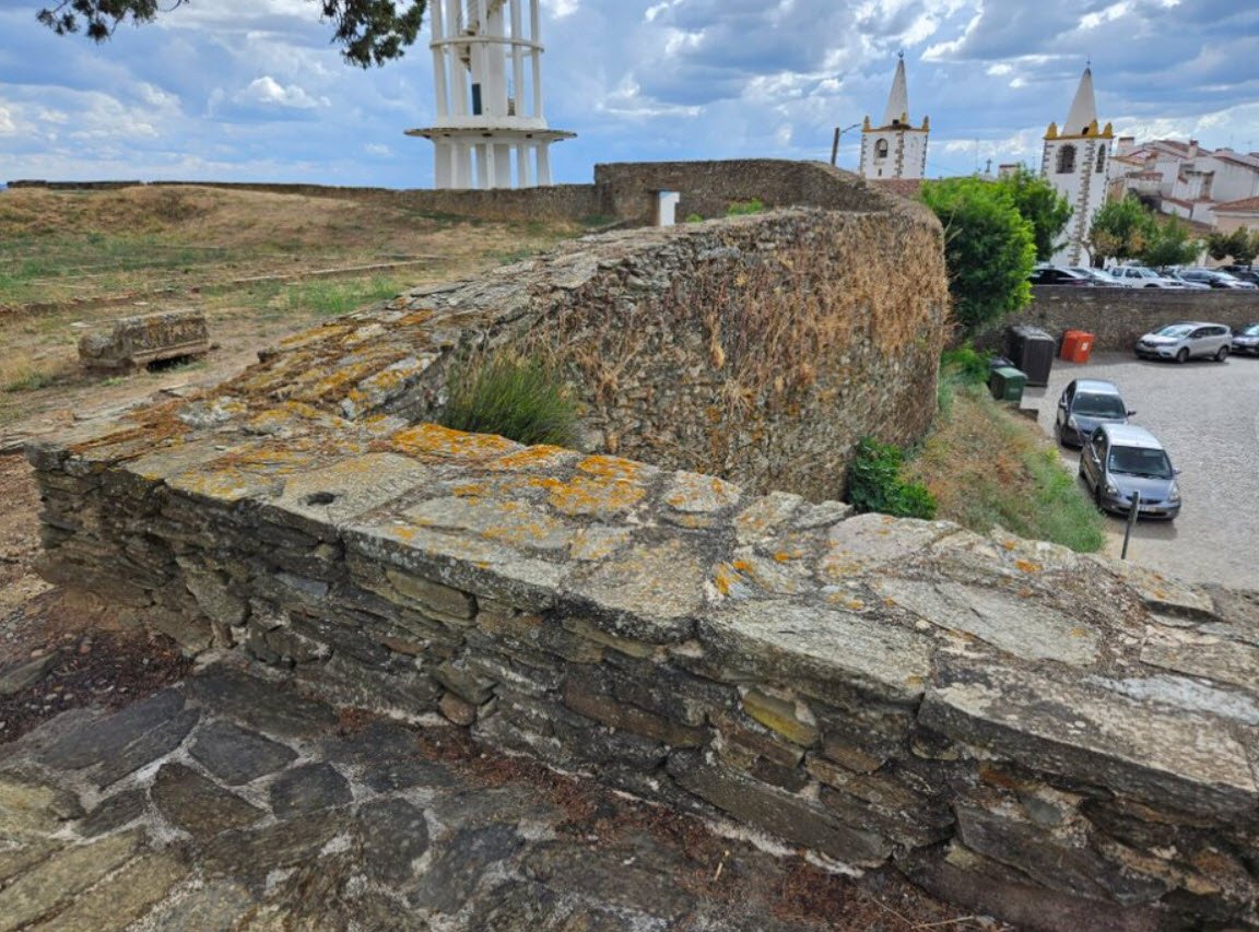 Castle of Fontalva, Portugal